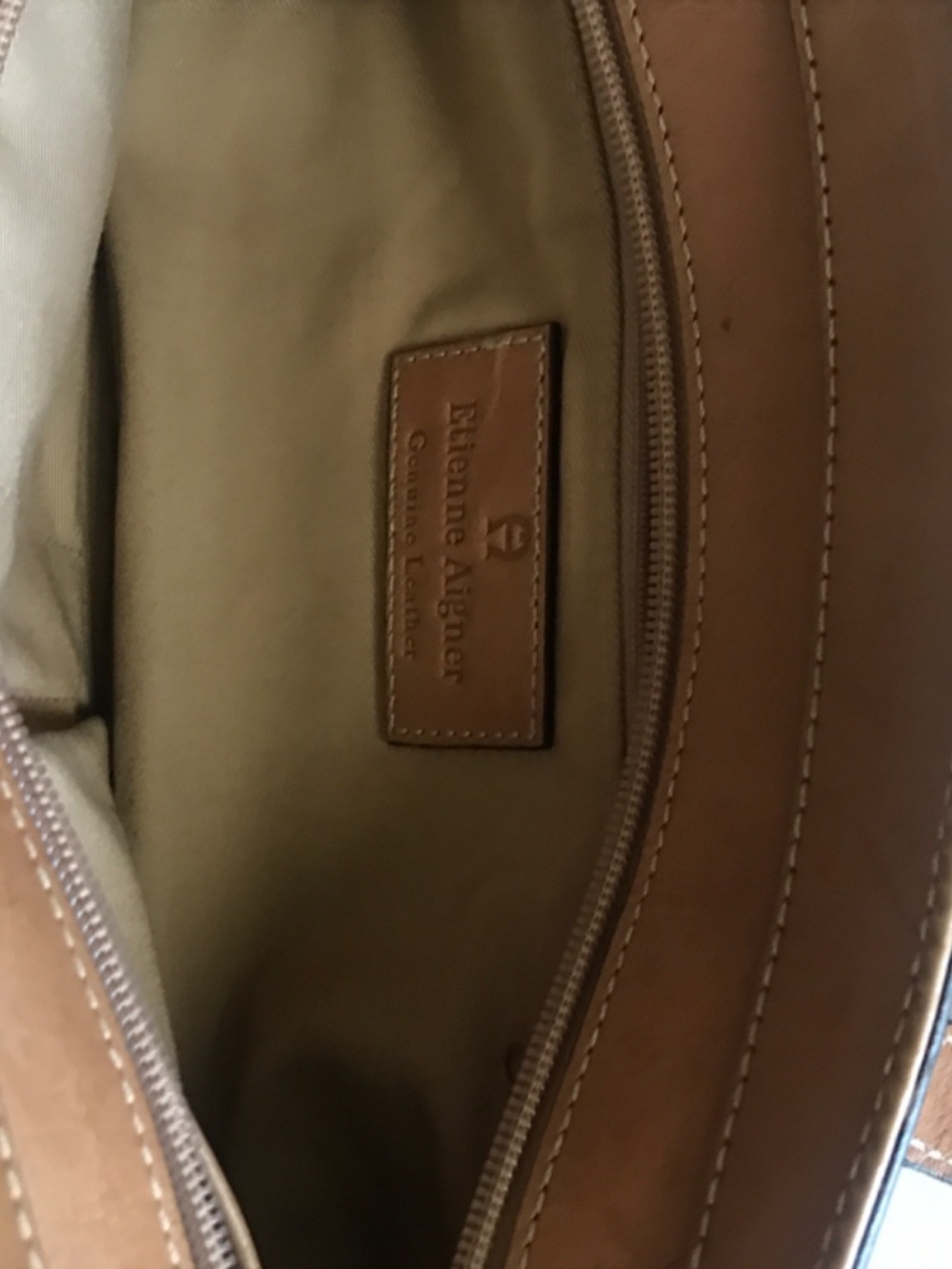 Etienne Aigner Tan Leather Handbag. - Picture 5 of 6
